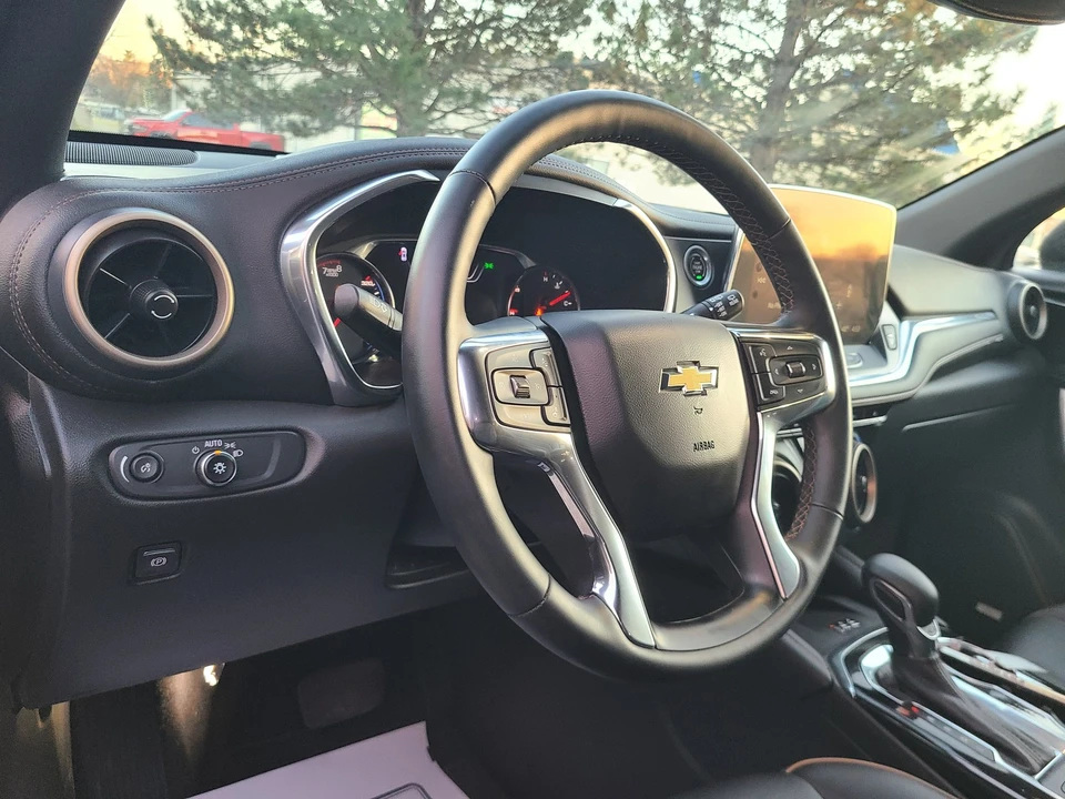 2023 Chevrolet Blazer - Image 9 of 21