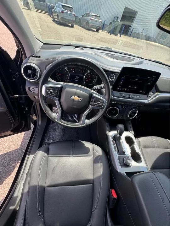 2023 Chevrolet Blazer - Image 12 of 14