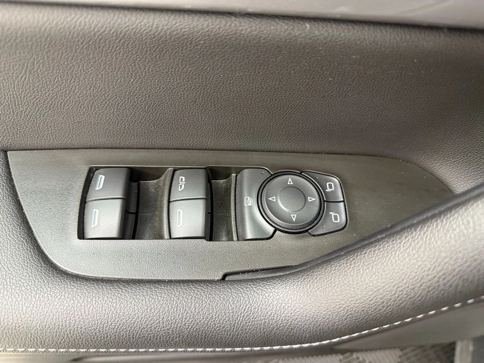 2023 Chevrolet Blazer - Image 16 of 21