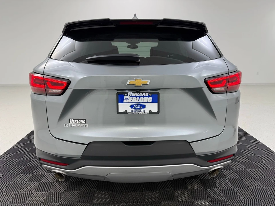 2023 Chevrolet Blazer - Image 7 of 21