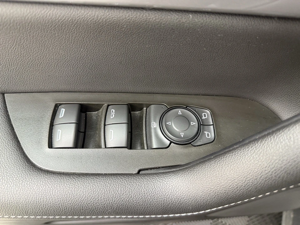 2023 Chevrolet Blazer - Image 16 of 21