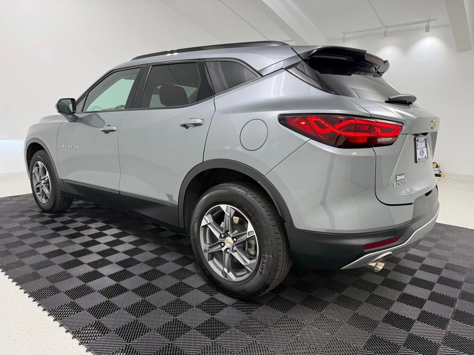 2023 Chevrolet Blazer - Image 6 of 21
