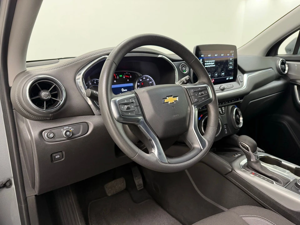 2023 Chevrolet Blazer - Image 17 of 21
