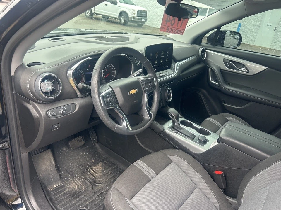 2023 Chevrolet Blazer - Image 4 of 10