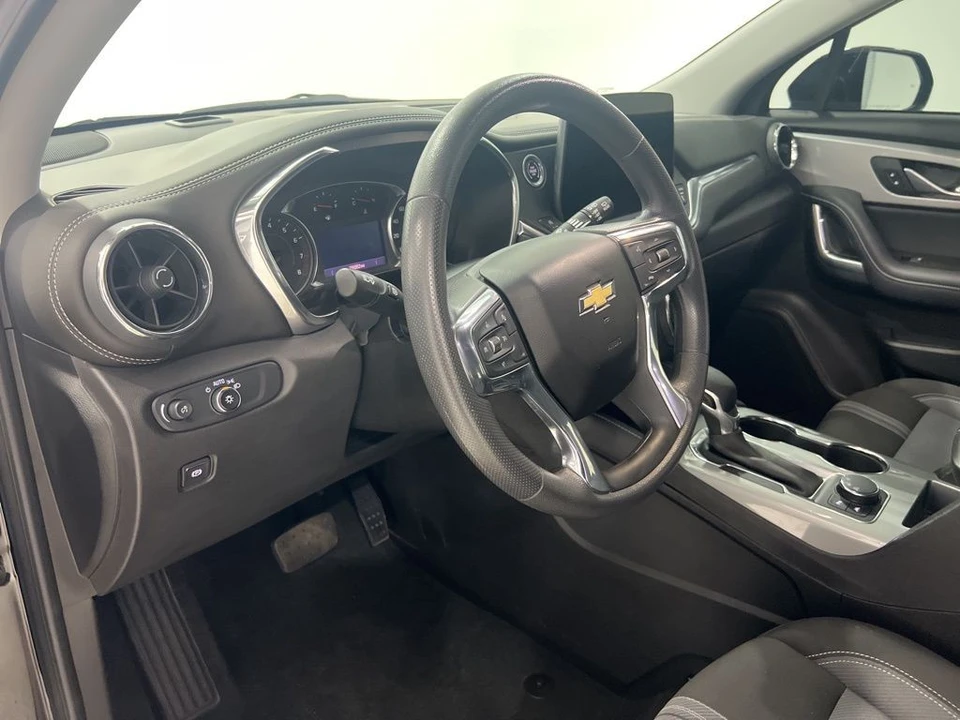 2023 Chevrolet Blazer - Image 9 of 21