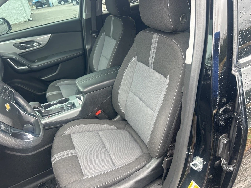2023 Chevrolet Blazer - Image 6 of 10