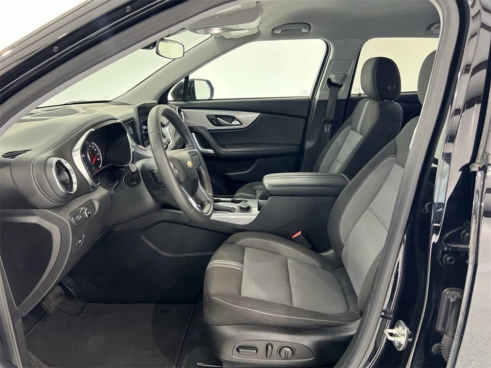2023 Chevrolet Blazer - Image 17 of 21