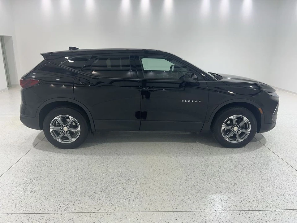 2023 Chevrolet Blazer - Image 6 of 21