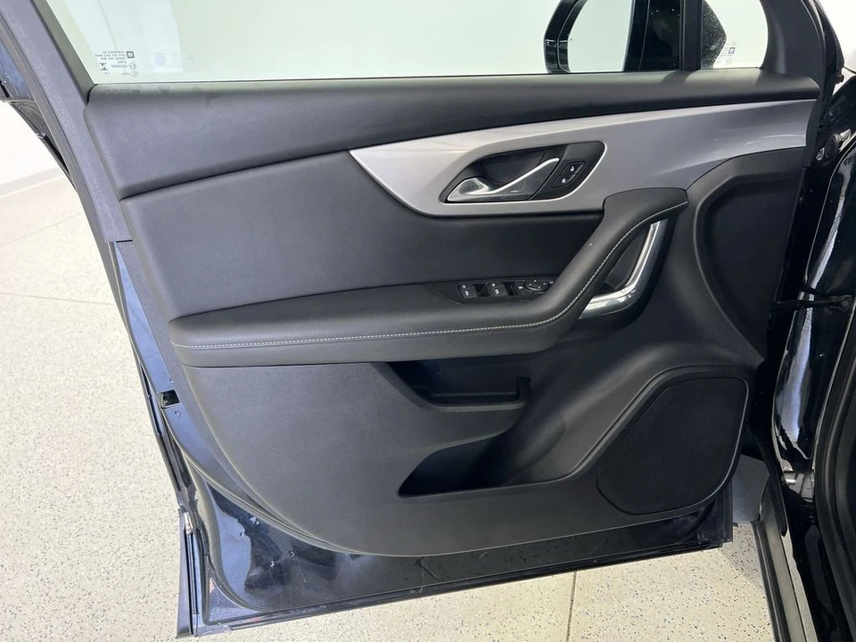 2023 Chevrolet Blazer - Image 19 of 21