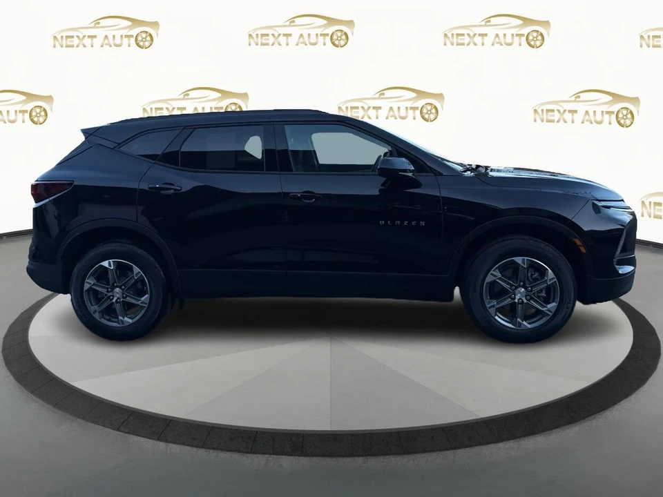 2023 Chevrolet Blazer - Image 6 of 21
