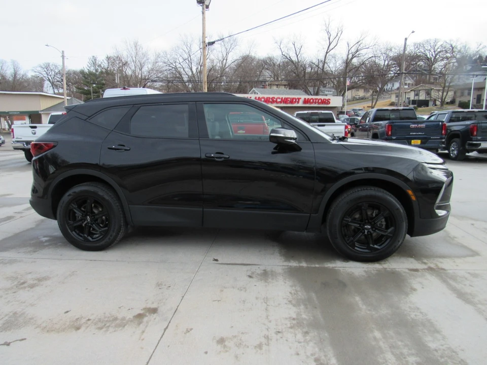 2023 Chevrolet Blazer - Image 9 of 12