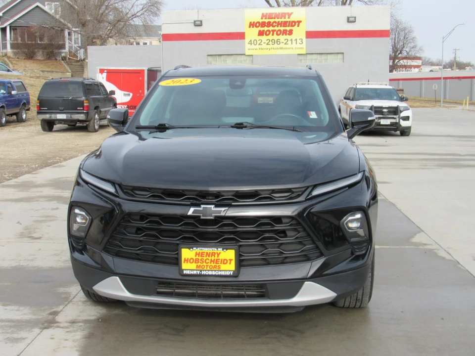 2023 Chevrolet Blazer - Image 2 of 12