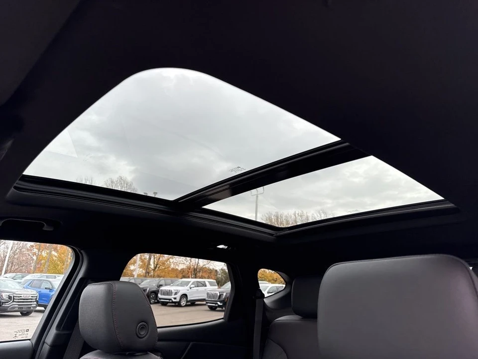 2023 Chevrolet Blazer - Image 11 of 12