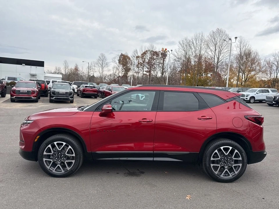 2023 Chevrolet Blazer - Image 2 of 21