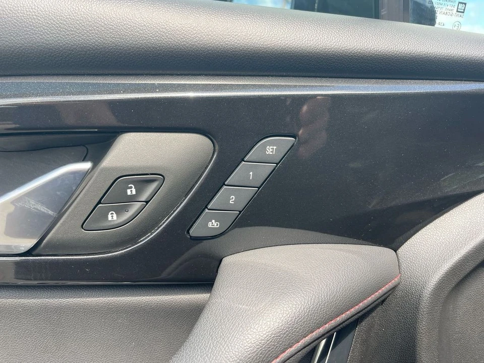 2023 Chevrolet Blazer - Image 11 of 12