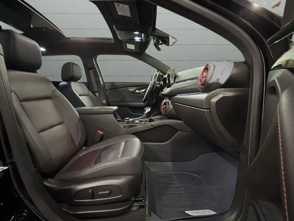 2023 Chevrolet Blazer - Image 15 of 20