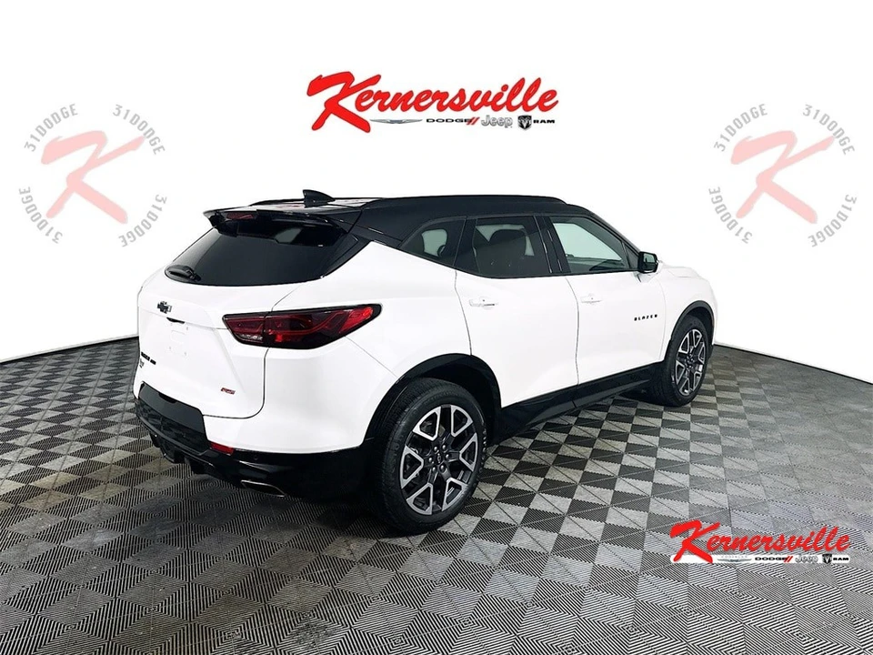 2023 Chevrolet Blazer - Image 7 of 21