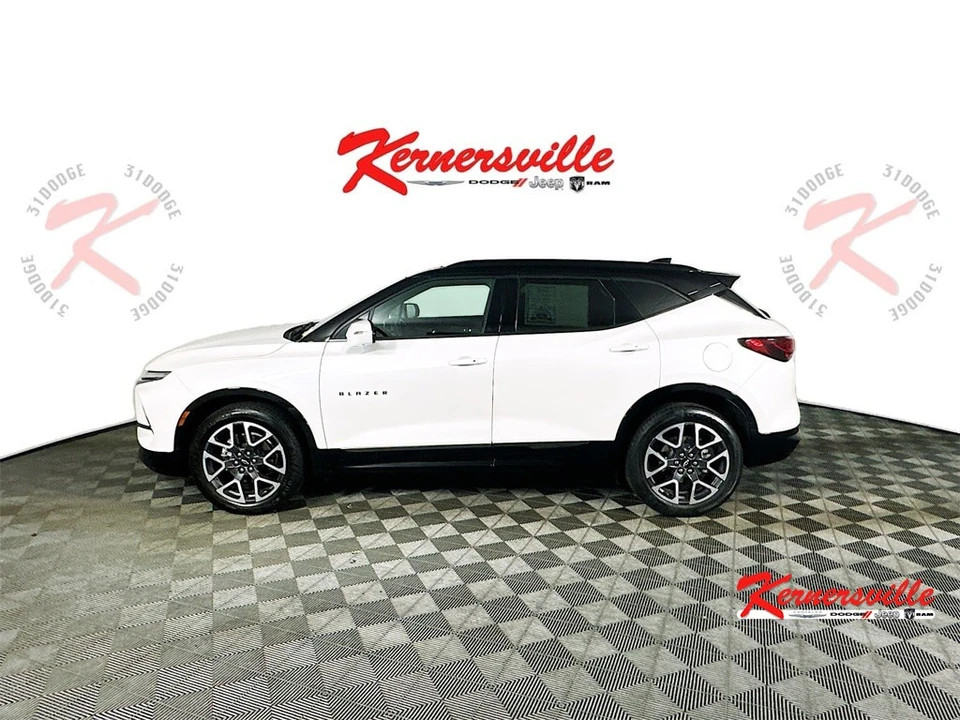 2023 Chevrolet Blazer - Image 4 of 21