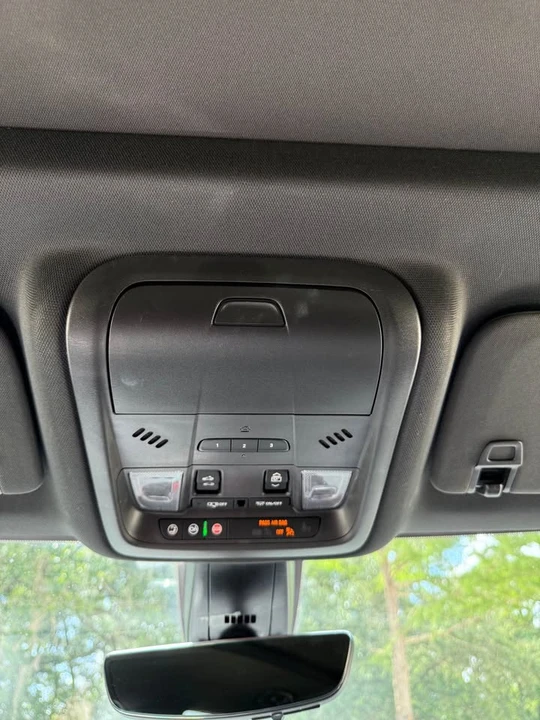 2023 Chevrolet Blazer - Image 14 of 17
