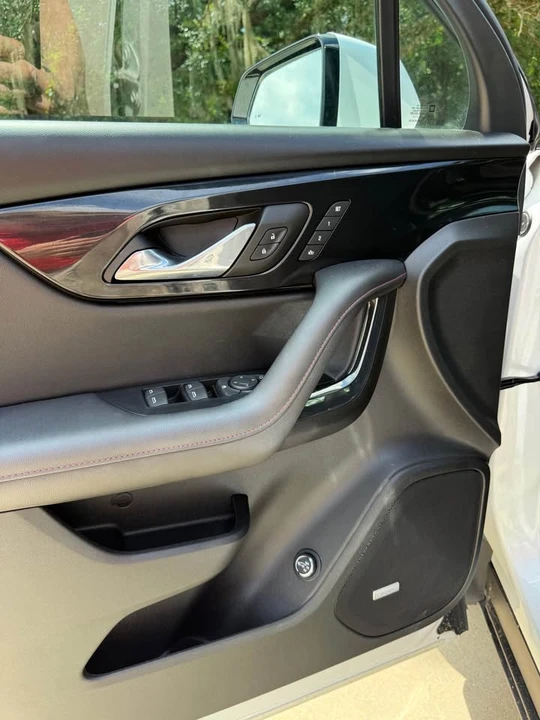 2023 Chevrolet Blazer - Image 6 of 17