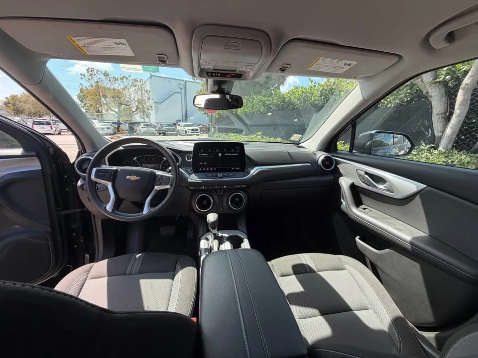 2023 Chevrolet Blazer - Image 10 of 12