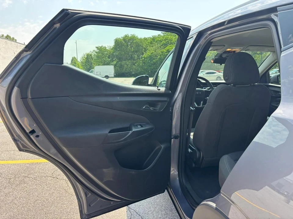 2023 Chevrolet - Image 13 of 31