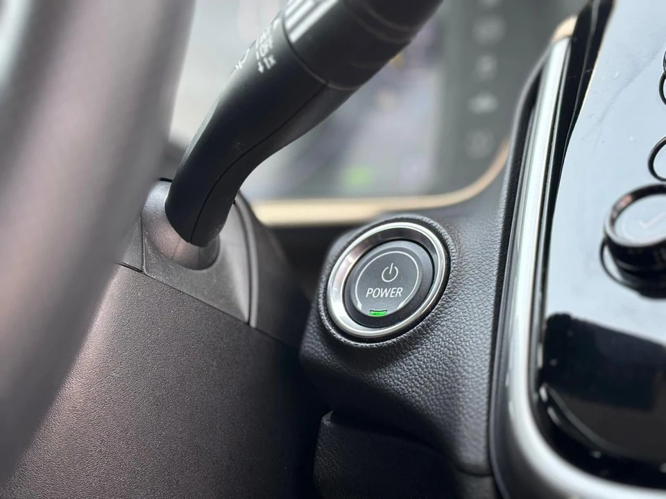 2023 Chevrolet - Image 23 of 31