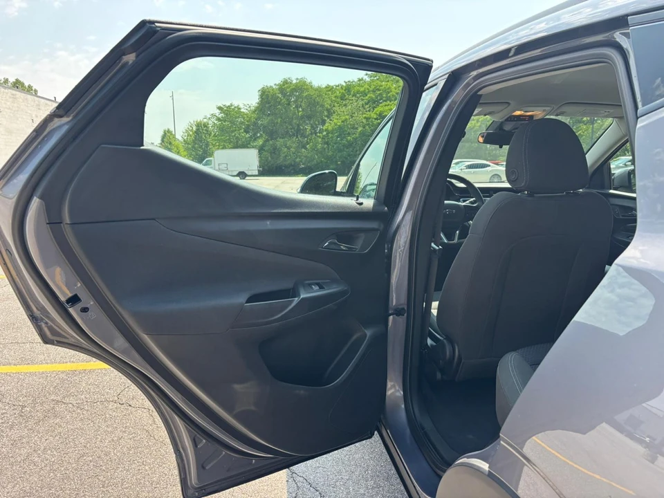 2023 Chevrolet - Image 13 of 21