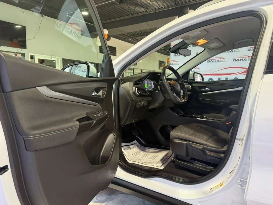 2023 Chevrolet - Image 28 of 31