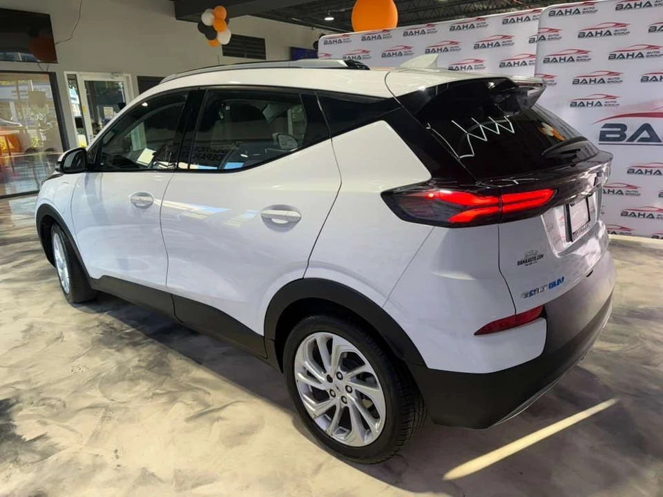 2023 Chevrolet - Image 10 of 31