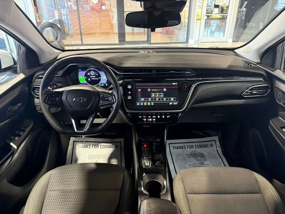 2023 Chevrolet - Image 25 of 31