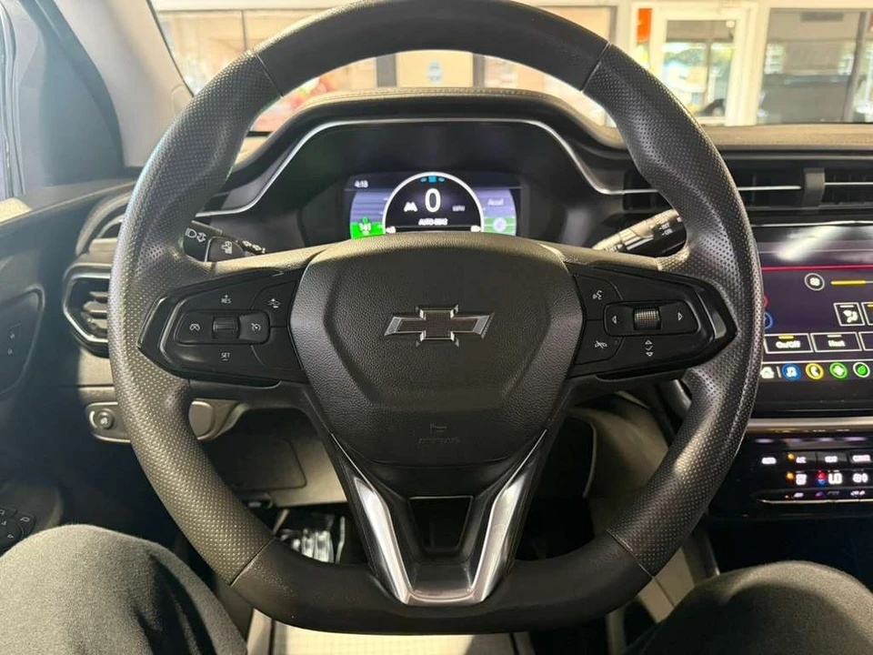 2023 Chevrolet - Image 11 of 31