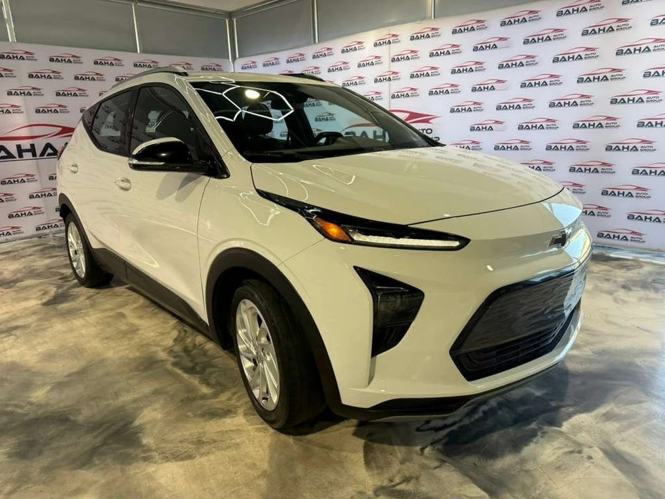 2023 Chevrolet - Image 4 of 31