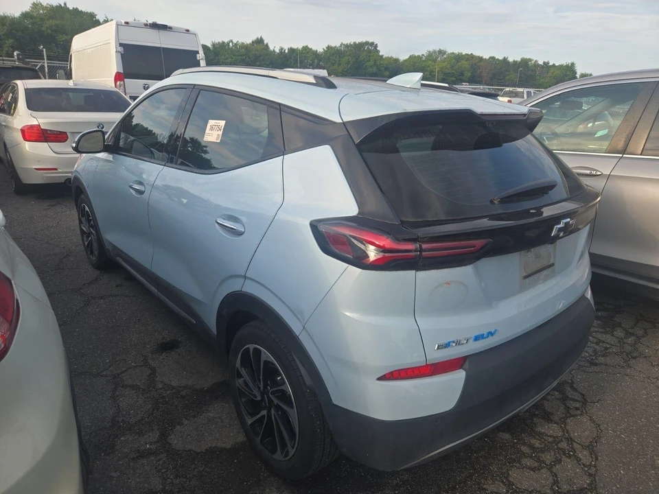 2023 Chevrolet - Image 3 of 6