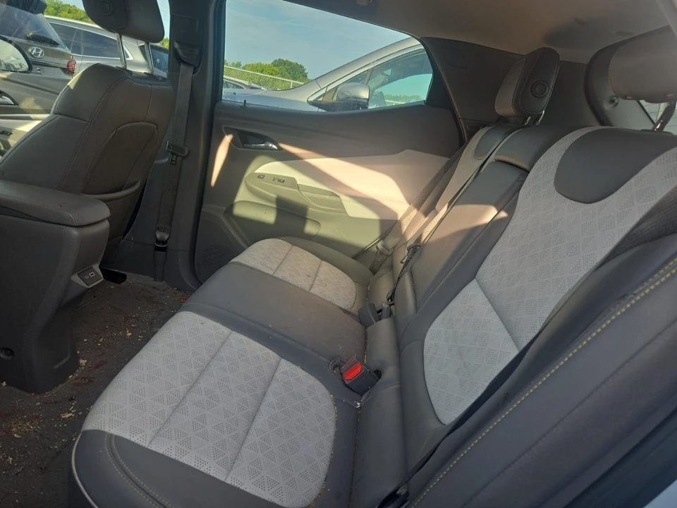 2023 Chevrolet - Image 6 of 6