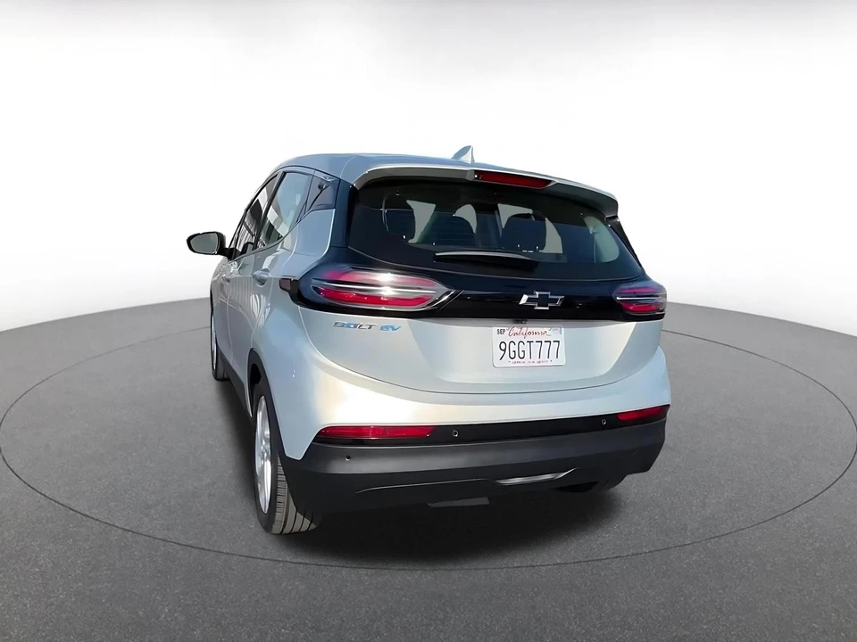 2023 Chevrolet Volt - Image 13 of 31