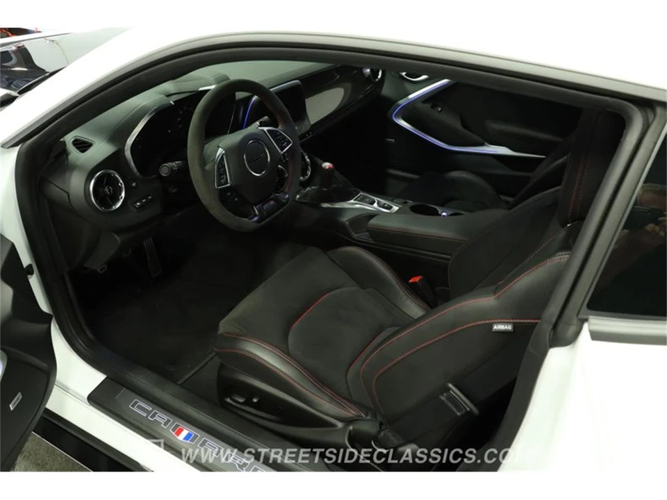 2023 Chevrolet Camaro 6th Gen - Image 4 of 31