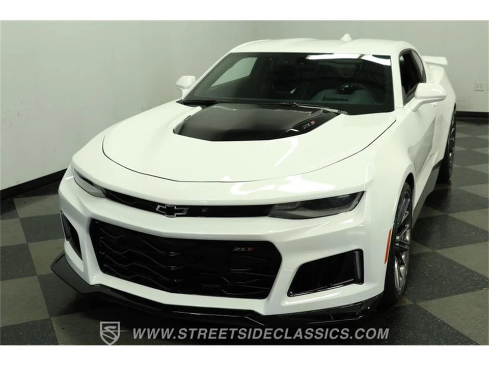 2023 Chevrolet Camaro 6th Gen - Image 17 of 31