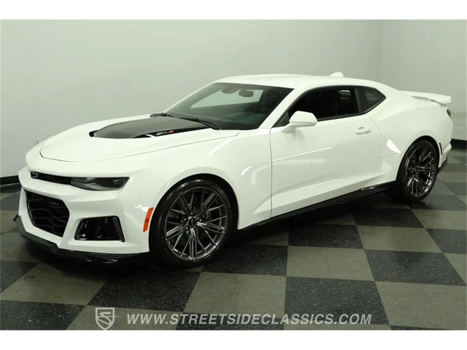 2023 Chevrolet Camaro 6th Gen - Image 6 of 31