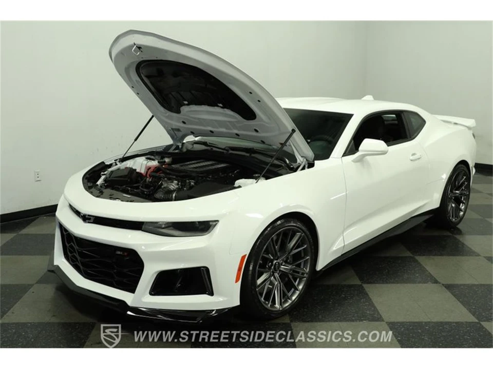 2023 Chevrolet Camaro 6th Gen - Image 30 of 31