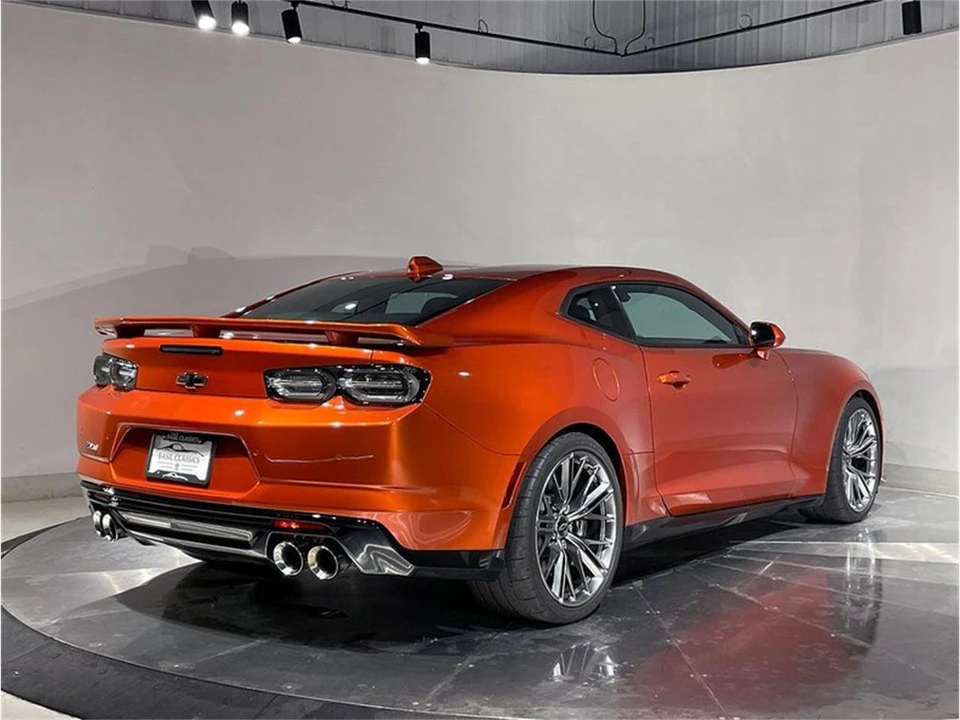 2023 Chevrolet Camaro 6th Gen - Image 5 of 31