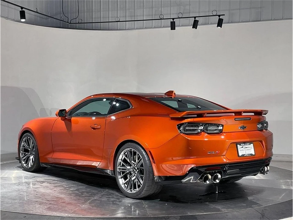 2023 Chevrolet Camaro 6th Gen - Image 6 of 31