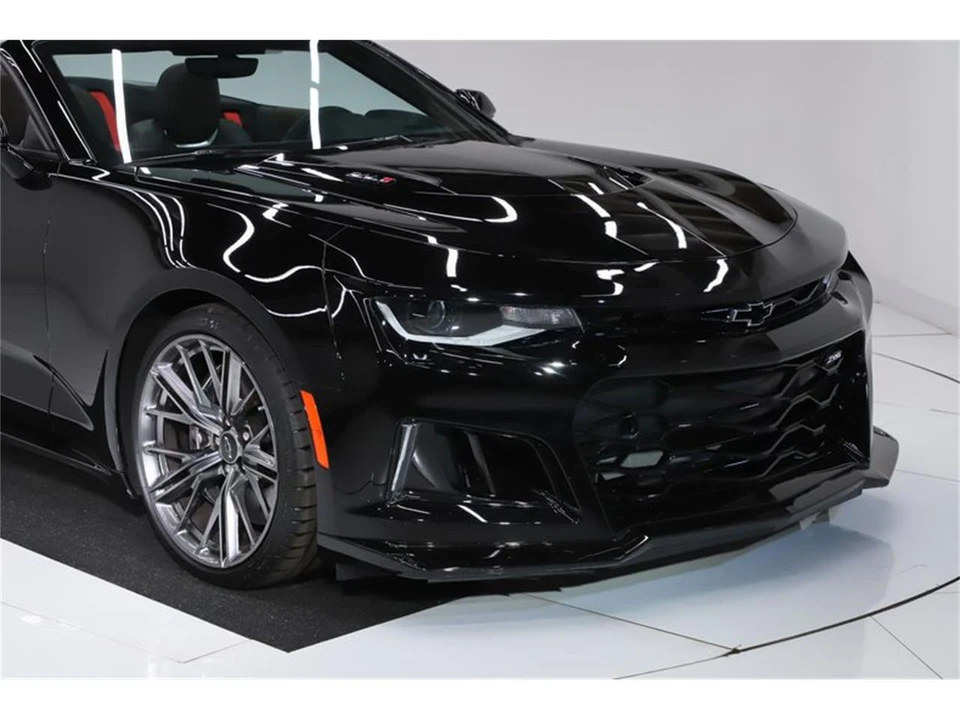 2023 Chevrolet Camaro 6th Gen - Image 26 of 31
