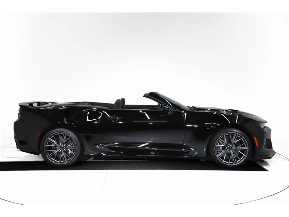 2023 Chevrolet Camaro 6th Gen - Image 15 of 31