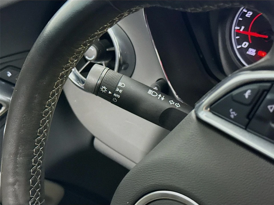 2023 Chevrolet Camaro 6th Gen - Image 6 of 31