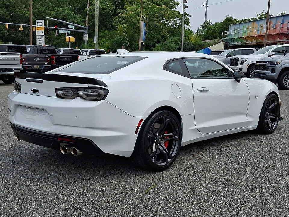 2023 Chevrolet Camaro SS 6th Gen - Image 6 of 31
