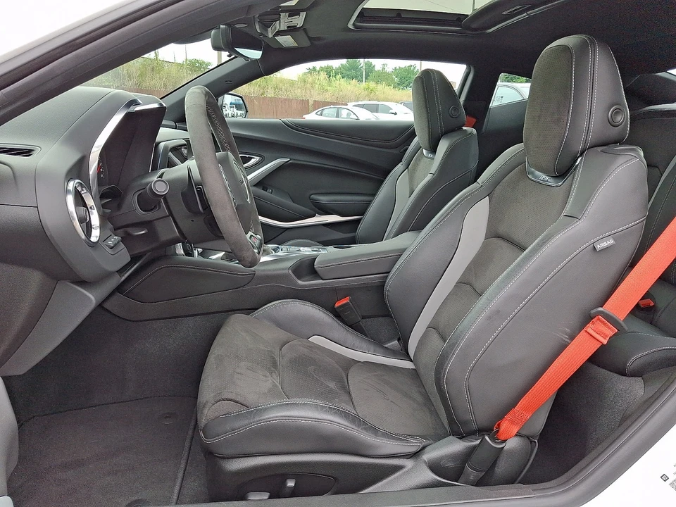 2023 Chevrolet Camaro SS 6th Gen - Image 9 of 31