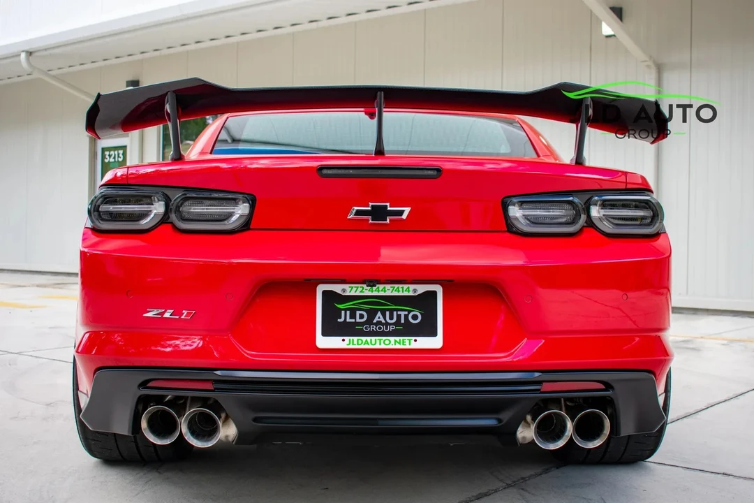 2023 Chevrolet Camaro ZL1 6th Gen - Image 5 of 31