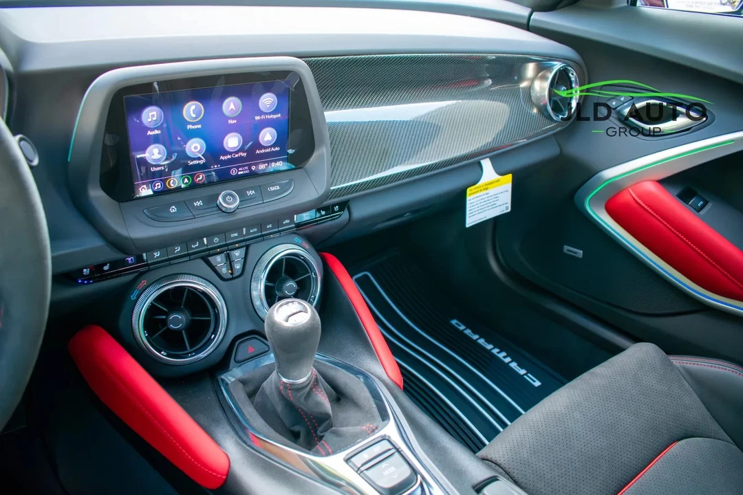 2023 Chevrolet Camaro ZL1 6th Gen - Image 14 of 31