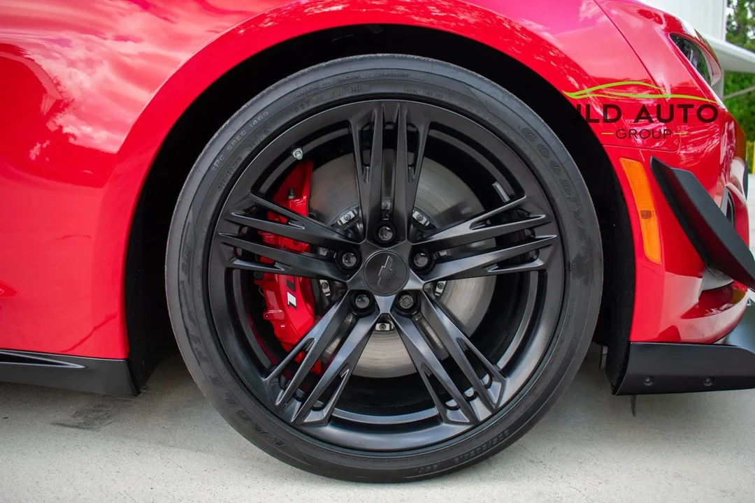 2023 Chevrolet Camaro ZL1 6th Gen - Image 25 of 31